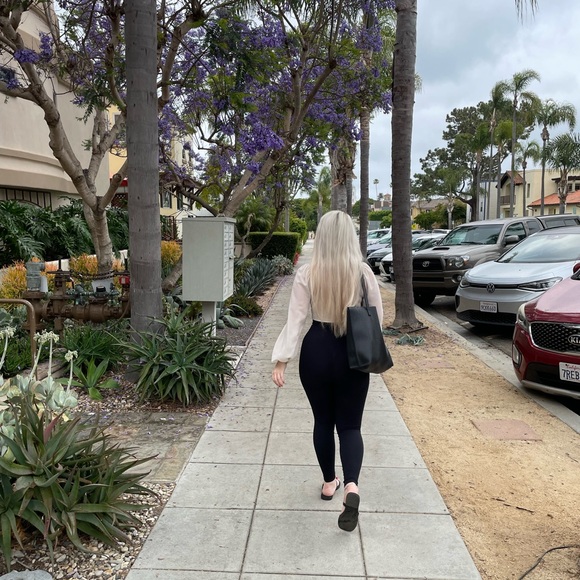 Meet your Posher, Christy - Picture 12 of 16